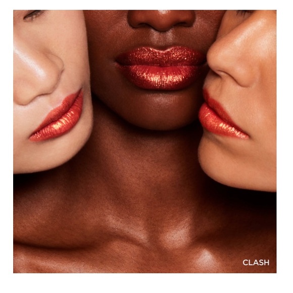 TOM FORD Extreme Lip Spark Lipstick Clash (Red) - Picture 3 of 4